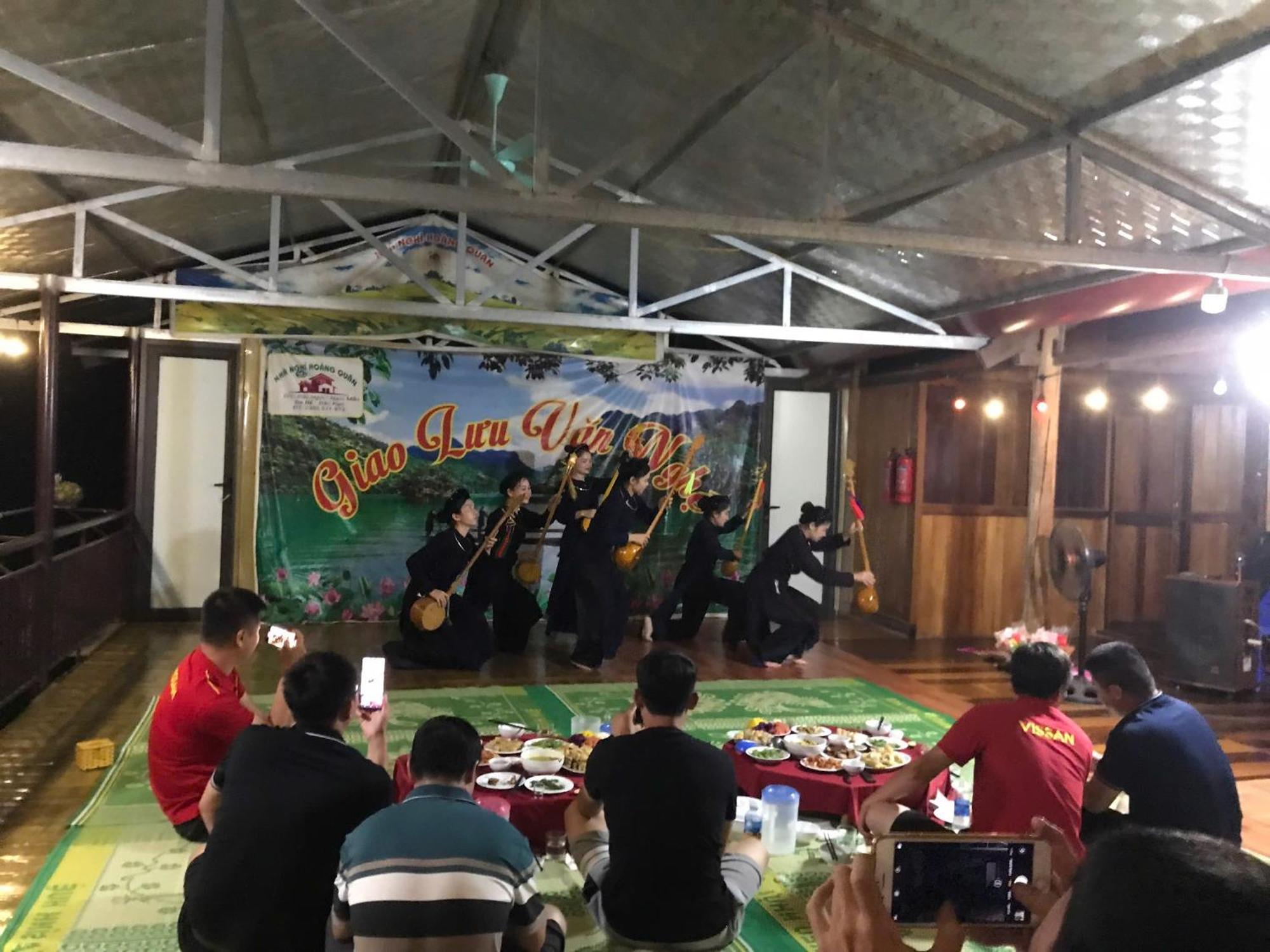 Hoang Quan Homestay Ba Be 外观 照片